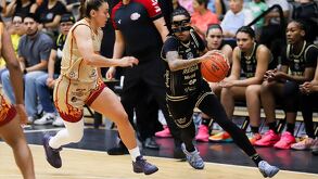 Fuerza Regia femenil derrotó 84 a 77 a el equipo de El Calor de Cancún en la Arena Mobil de Monterrey.