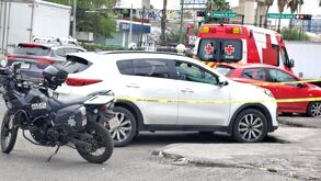 Hombre muere repentinamente en estacionamiento de Monterrey