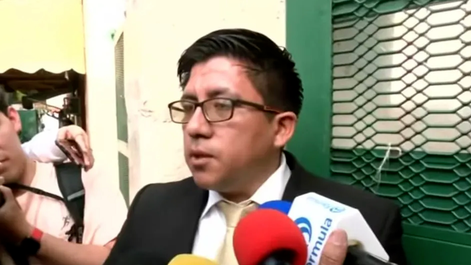 La defensa del acusado argumentó que posee material que podría probar la inocencia de su cliente.