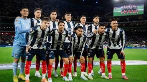 Los jugadores del Monterrey asistieron a El Barrial este domingo 19 de abril para entrenar tras perder la jornada 15 ante Pachuca.