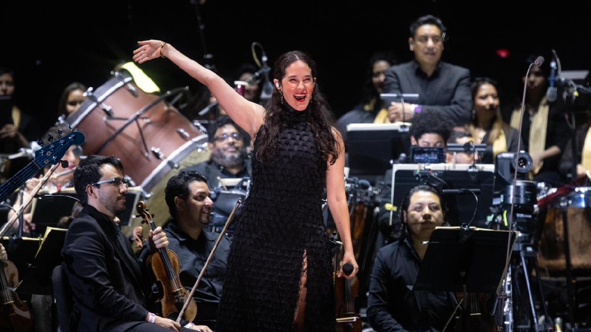 Ximena Sariñana en el Zócalo