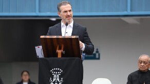 Adrián de la Garza en evento en Monterrey