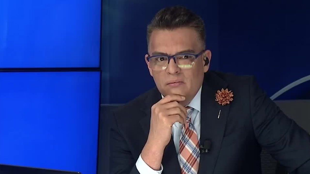 Ángel Carrillo vivió un momento incómodo luego de que un ciudadano reportado por acumulación de basura le pidiera dinero para retirarla.