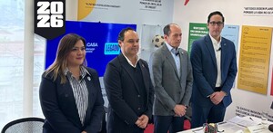 Directivos presentando Legado Monterrey en el Mundial 2026.