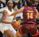 Fuerza Regia en el triunfo ante El Calor de Cancún Femenil en la Arena Mobil.