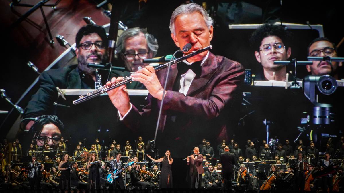 Andrea Bocelli y Los Ángeles Azules en el Zócalo CdMx