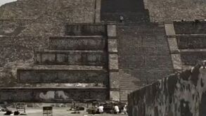 Ataque armado contra turistas  en la pirámide de la luna en Teotihuacán