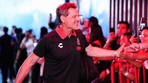 Diego Cocca y Atlas se juegan la vida ante Tigres en el Jalisco.