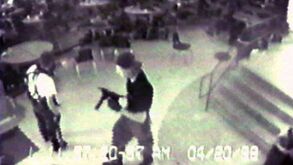 Ataque de Eric Harris y Dylan Klebold en Columbine