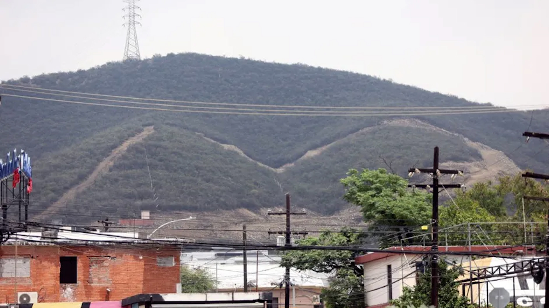 Programa conducido por Josué Becerra, Zelenny Ibarra y Dany Martin, martes 21 de abril 2026.