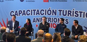 Adrián de la Garza, alcalde del municipio del Monterrey.