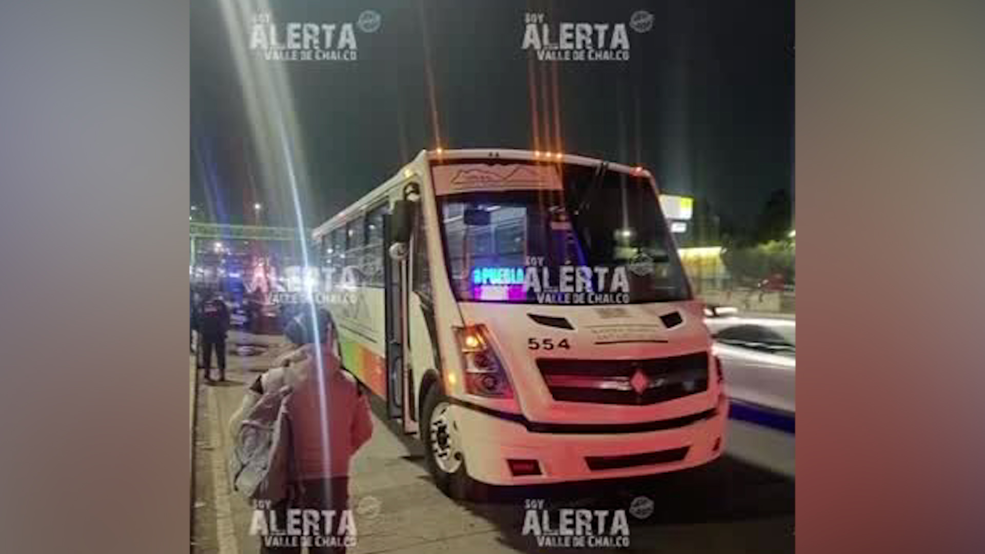 Una persona resultó lesionada tras los hechos. El chofer de la unidad no dio declaraciones a la policía capitalina.