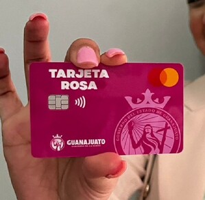Con esta tarjeta, las mujeres originarias de Guanajuato han recibido desde el mes de febrero un apoyo económico de mil pesos bimestrales.