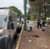 Peritos investigan la muerte de un hombre afuera del Hospital La Raza.