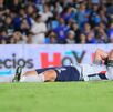 Erik Lira lamentándose durante el partido de Cruz Azul contra Querétaro.