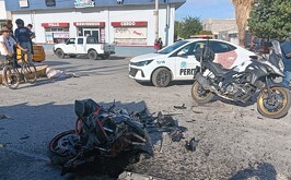 Veladoras colocadas para despedir a joven de 19 años.