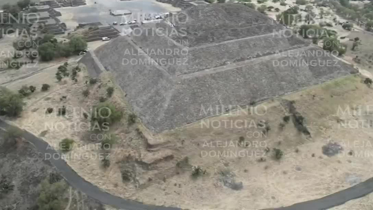 Peritos de la FGR ingresaron a Teotihuacán para realizar nuevos peritajes tras el ataque armado que dejó una turista muerta y varios heridos.