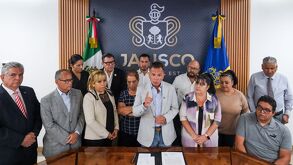 El gobernador Pablo Lemus denunció que Pemex no aporta recursos para las pensiones de las víctimas de las explosiones de 1992 y anunció una ley