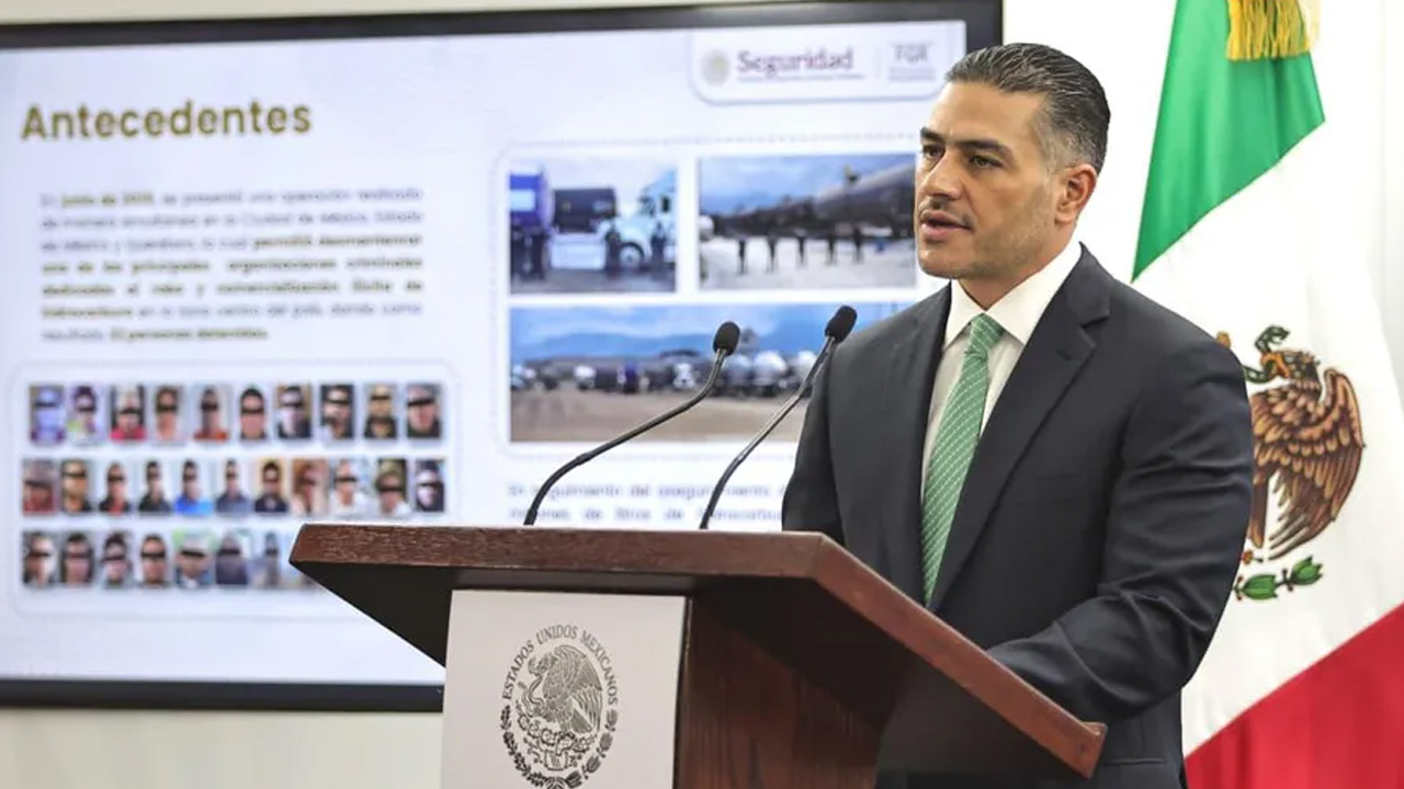 Autoridades desmantelaron una red de robo de combustible tras operativos en Hidalgo y el Estado de México.