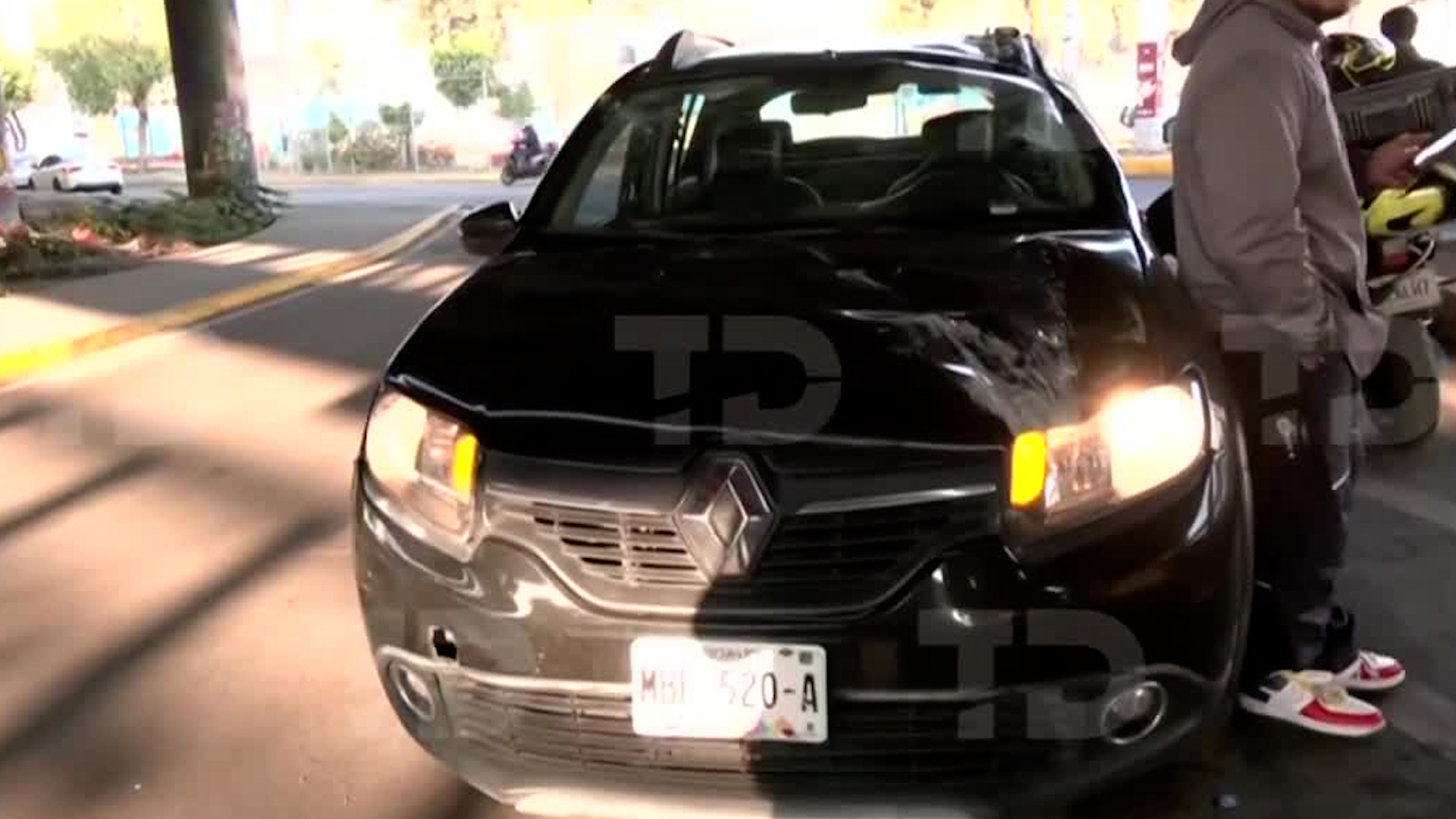 Los hechos ocurrieron en Periférico Norte cerca de Indios Verdes. No se reportan personas lesionadas.