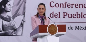 Claudia Sheinbaum durante la conferencia de prensa matutina hoy, jueves 23 de abril de 2026.