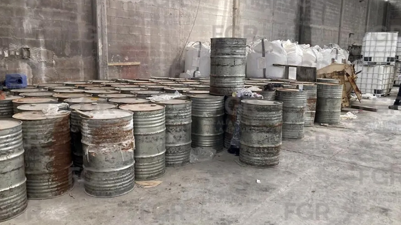 La FGR cateó un domicilio en Escobedo que operaba como laboratorio de drogas sintéticas.