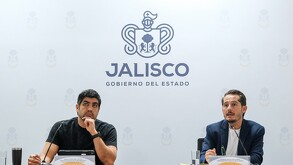 Representantes de AMIM en una conferencia de prensa para presentar el nuevo proyecto de radares de velocidad en Guadalajara.