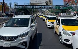 Taxistas en vialidad