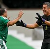 Cuauhtémoc Blanco y Júlio César en el Juego de Leyendas.