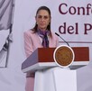 Claudia Sheinbaum durante la conferencia de prensa matutina hoy, jueves 23 de abril de 2026.