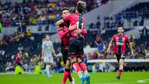 Ponchito González anotó el gol del gane en el América vs Atlas.