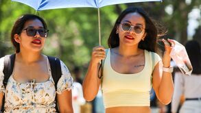 El calor sigue haciéndose presente en la Ciudad de México; sin embargo, podrían haber chubascos en ciertos momentos del día.