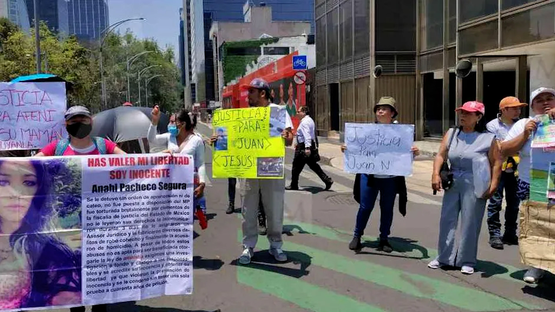 Una manifestación reunió a familiares de personas privadas de la libertad por presuntos delitos para exigir esclarecimiento de los casos.
