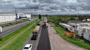 ¿Viajas hacia el Aeropuerto o Chapala? Conoce los horarios de obra, los tramos cerrados por la SICT y las mejores rutas alternas para evitar el tráfico.