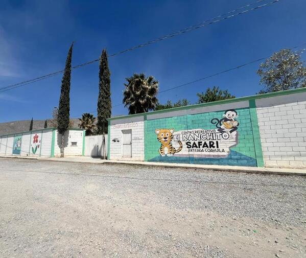 El zoológico clausurado en Arteaga no tenía permisos estatales y buscó sin éxito operar como UMA. Autoridades aún no confirman el destino de los animales.