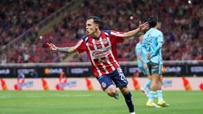 ¡Hay horarios para el Chivas vs. Tigres! El Rebaño busca revancha ante los felinos en los Cuartos de Final del Clausura 2026. Conoce cuándo y a qué hora.