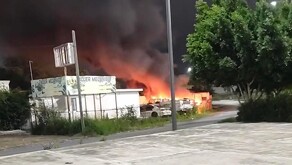 Incendio de autos y bloqueos en Reynosa