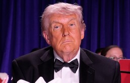 Donald Trump en la junta en el Hotel Hilton de Washington momentos antes de que sufriera un atentado