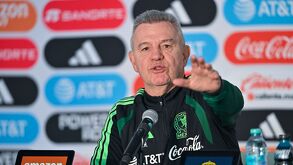 Javier Aguirre en una conferencia de la Selección Mexicana.