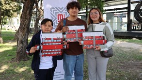 Metrobusitos armables por el Día del Niño en la Ciudad de México.