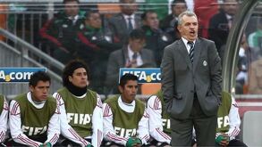 Javier Aguirre tuvo a Memo Ochoa en la banca durante el Mundial de Sudáfrica 2010.