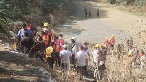 Vecinos de San José Río Hondo, Naucalpan, tuvieron un enfrentamiento con policías por un campo de fútbol.