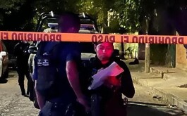 Policías en Vallarta