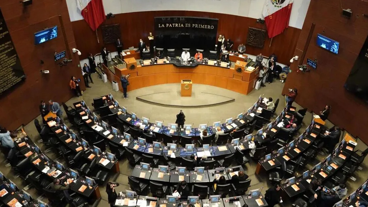 El Senado aprobó el ingreso de tropas de Estados Unidos a México para participar en ejercicios militares y adiestramientos especiales.