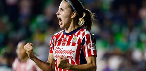 Licha Cervantes en la máxima goleadora de Chivas