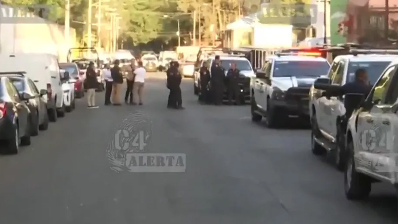 Tres hombres fueron asesinados a balazos en un ataque directo dentro de la Unidad Habitacional Francisco Villa, en Azcapotzalco.
