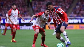 Ante la ausencia de seleccionados por el Mundial, Gabriel Milito confía en hombres como Whalley, Govea y la cantera rojiblanca. ¡Descubre quiénes serán los líde