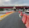 Los cierres viales en los carriles exprés de la avenida Morones Prieto en Monterrey permanecen pese a la promesa de liberar la vía.
