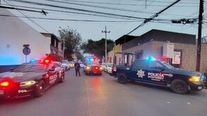 Elementos de Protección Civil de Monterrey y de la Cruz Roja le brindaron los primeros auxilios