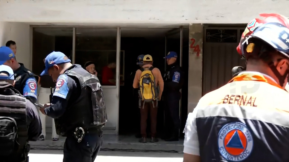 Una mujer perdió la mano tras la explosión de un kilo de pólvora en un altar dentro de su departamento en la colonia Tabacalera, CdMx.